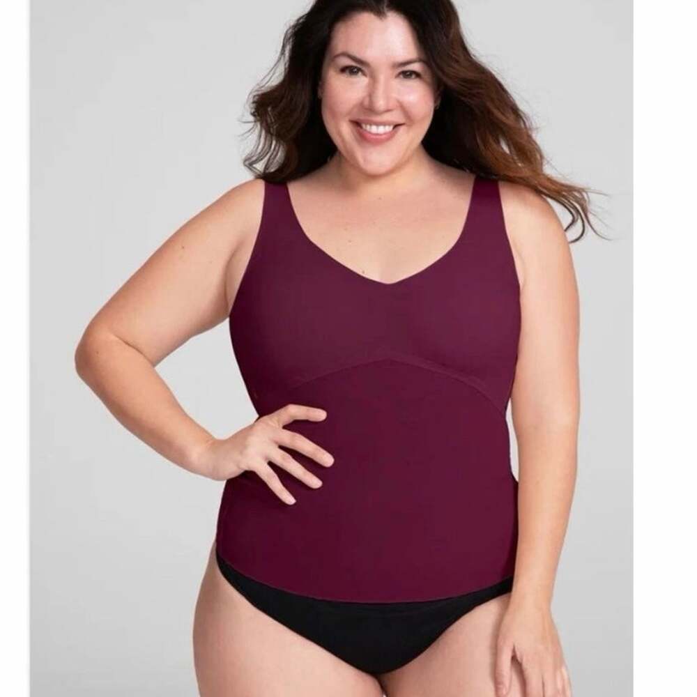 Honeylove LiftWear Tank in burgundy size medium
